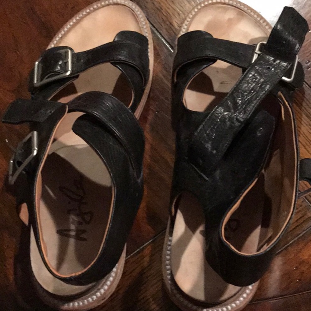 Argilla black sandals